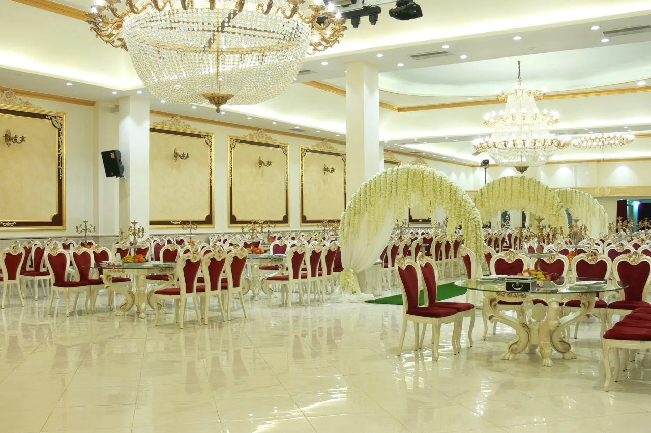 تالار آرین قم