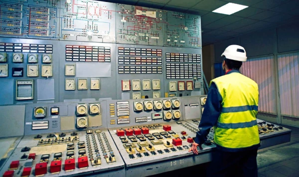 لباس کار حرفه ای برق