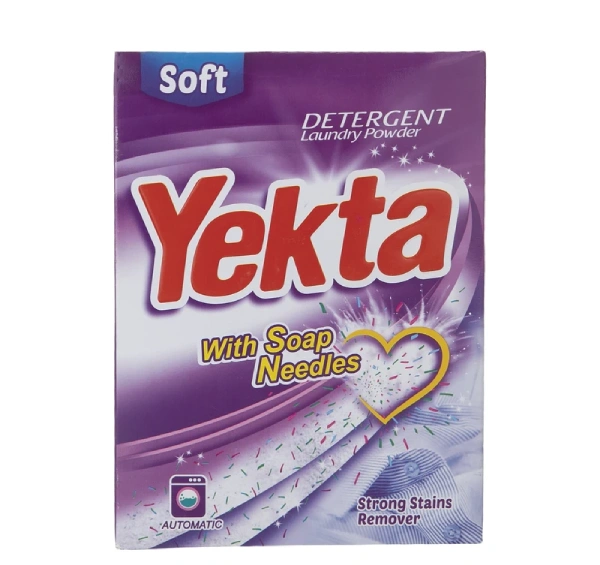پودر لباسشویی یکتا با رشتههای صابون، بستهبندی بنفش با لوگوی قرمز، مناسب شستوشوی ماشینی و حذف لکههای سخت