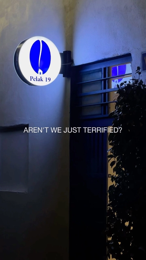 کافه پلاک ۱۹ اصفهان