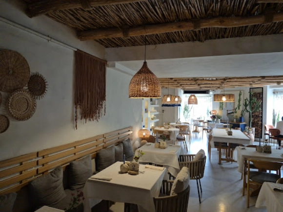 کافه استودیو گرگان