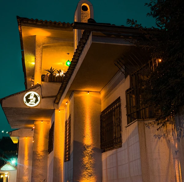 کافه چهره گرگان