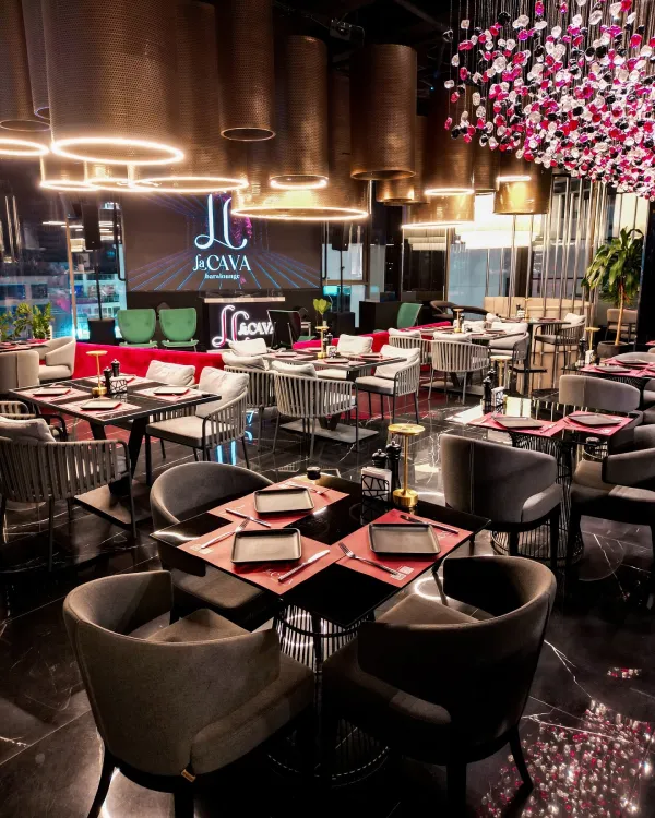 کافه رستوران لاکاوا کیش